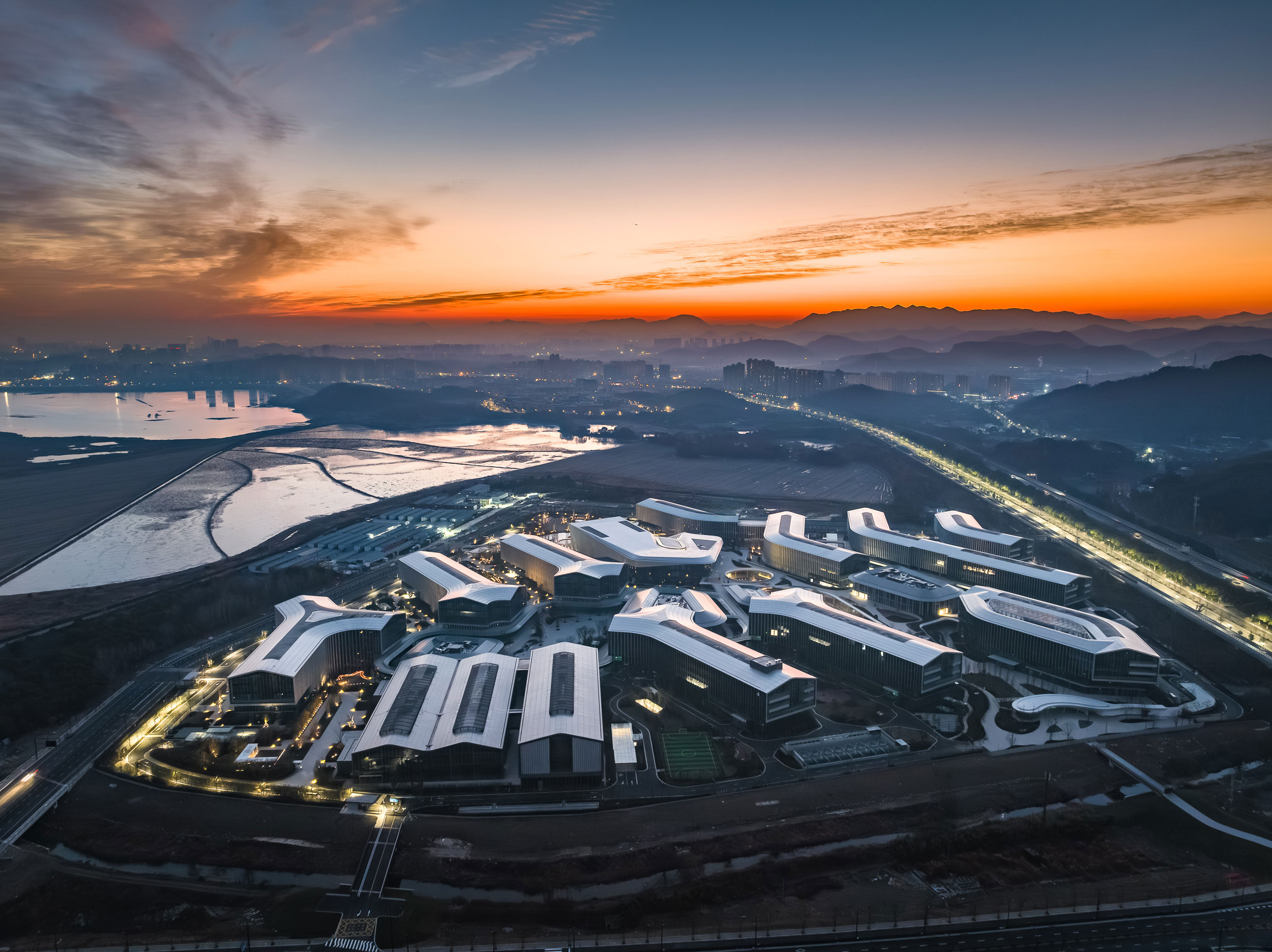 The Tech Hub Wave : Hangzhou Nanhu Future Science Park 科技聚落新浪潮 - 菩提葉脈織就東方院落