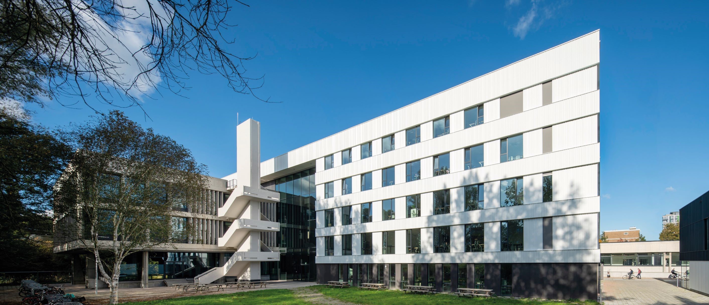 THE WORLD'S GREATEST ARCHITECTURE PROJECTS: LUMION AMSTERDAM SCHOOL 2020 最受矚目獲獎建築 - 開放式自主學習校園建築